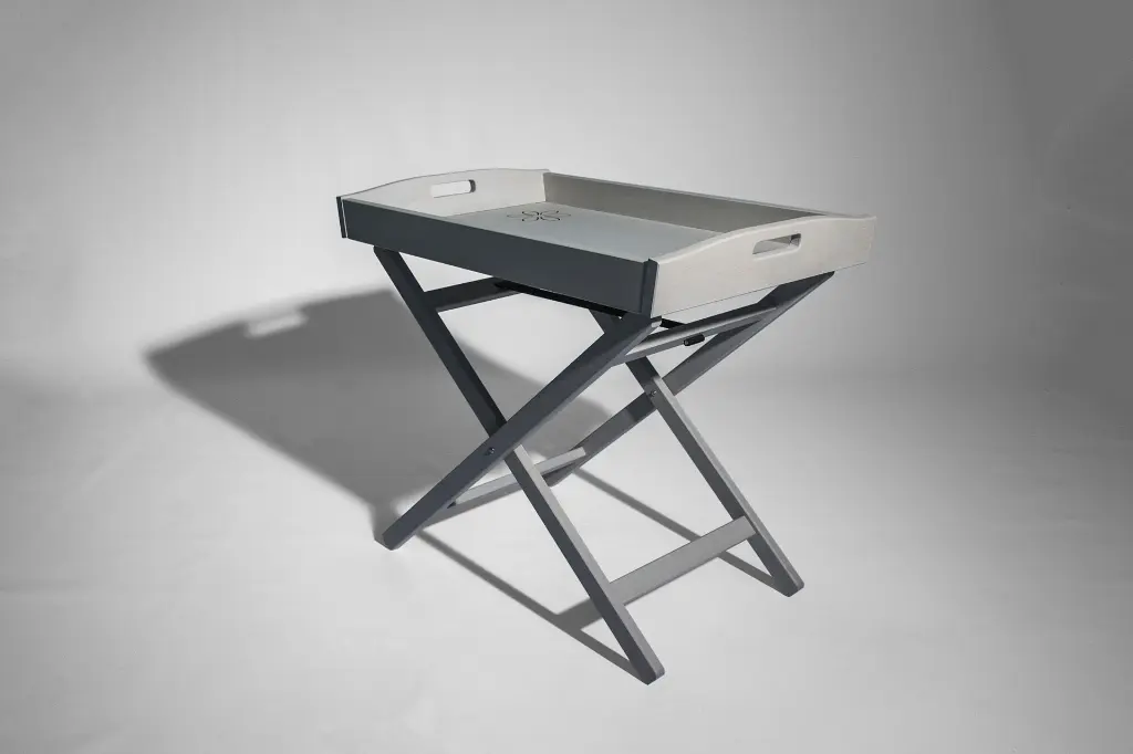 Zeus-grigio-chiaro-tavolino-vassoio-pieghevole-legno 4.webp